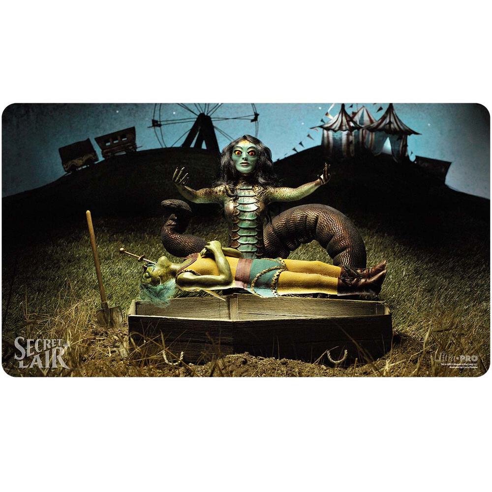 Playmat: MTG- Secret Lair Diabolical Dioramas- Gravebreaker Lamia
