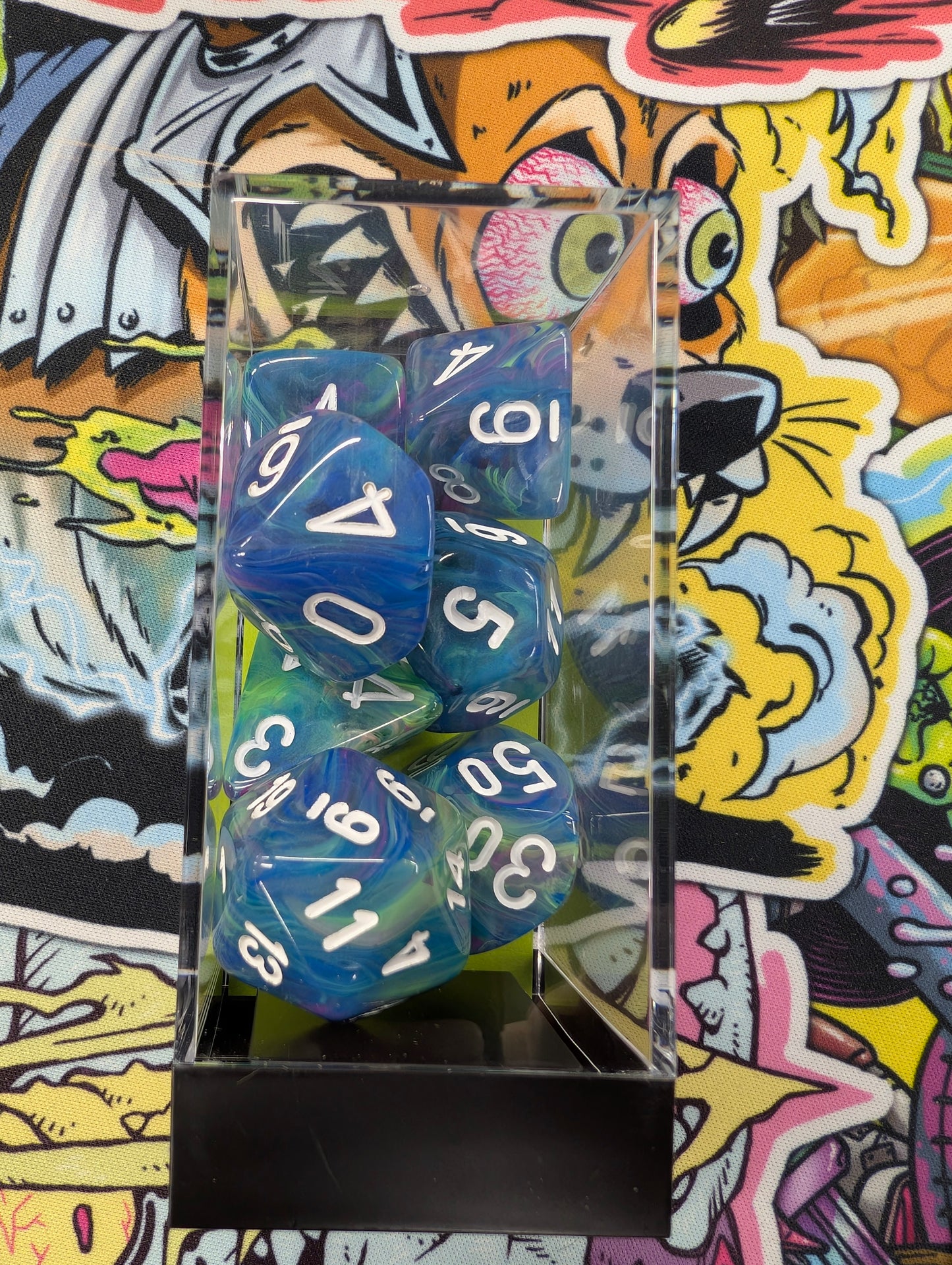 Chessex Mega-Hedral Festive Waterlily/White 7-Die Set