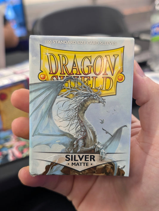 Dragon Shield Sleeves: Standard Matte - Silver 100CT