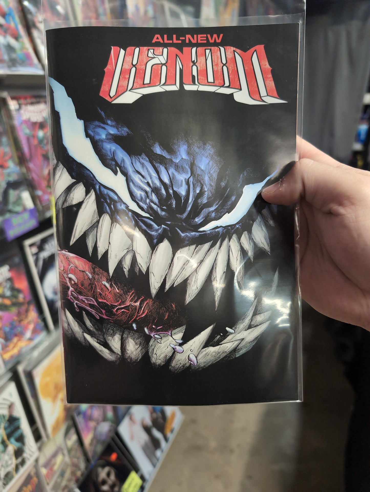 ALL NEW VENOM #1 GIUSEPPE CAMUNCOLI CONNECT VAR - CardWizards